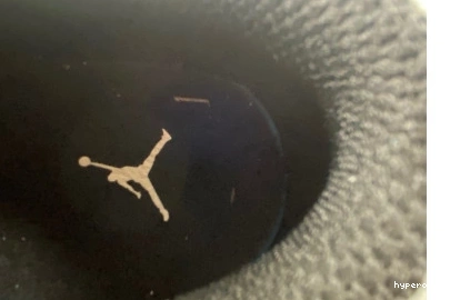 Hyperoad Low AIR JORDAN 1 0717